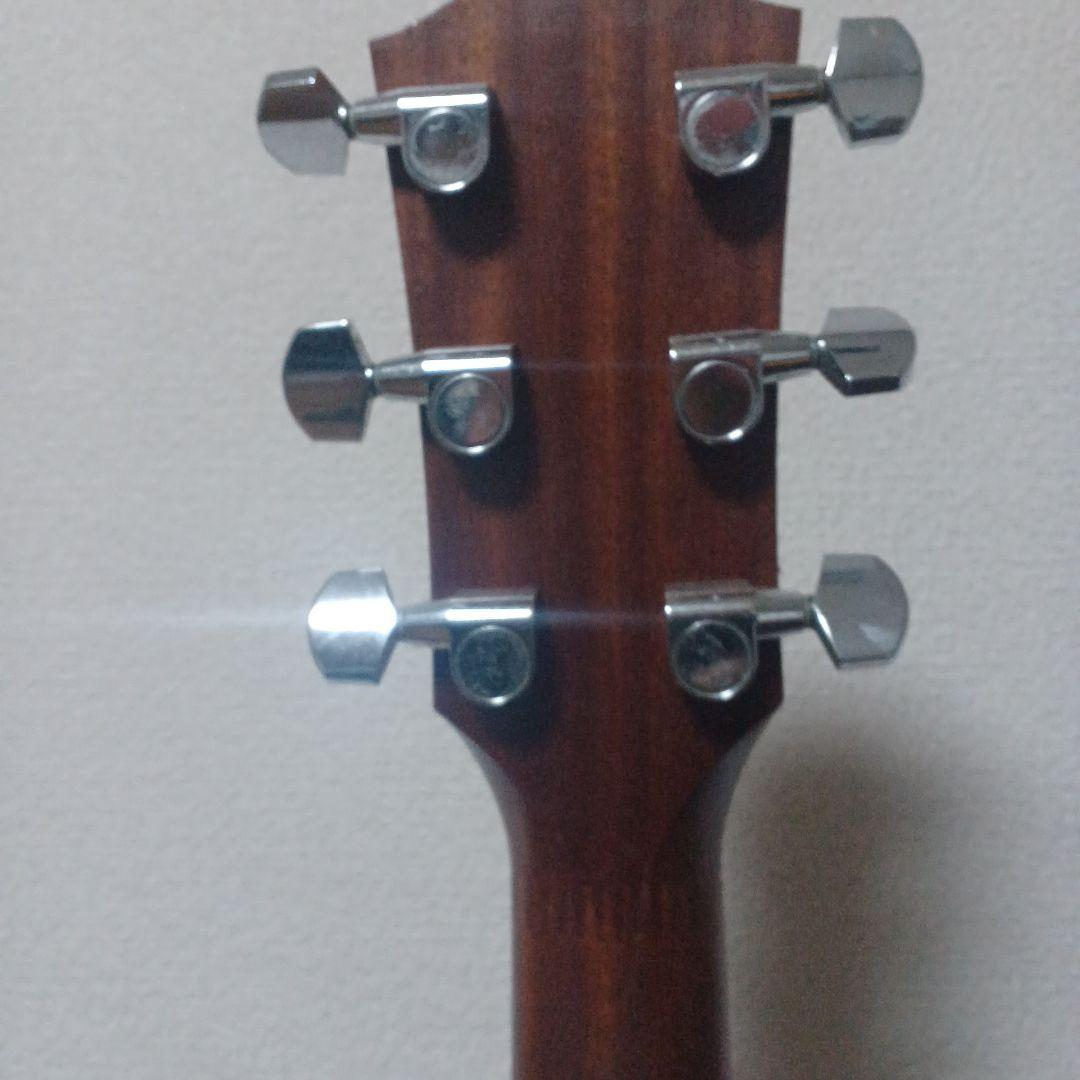 Taylor アコースティックギター114e