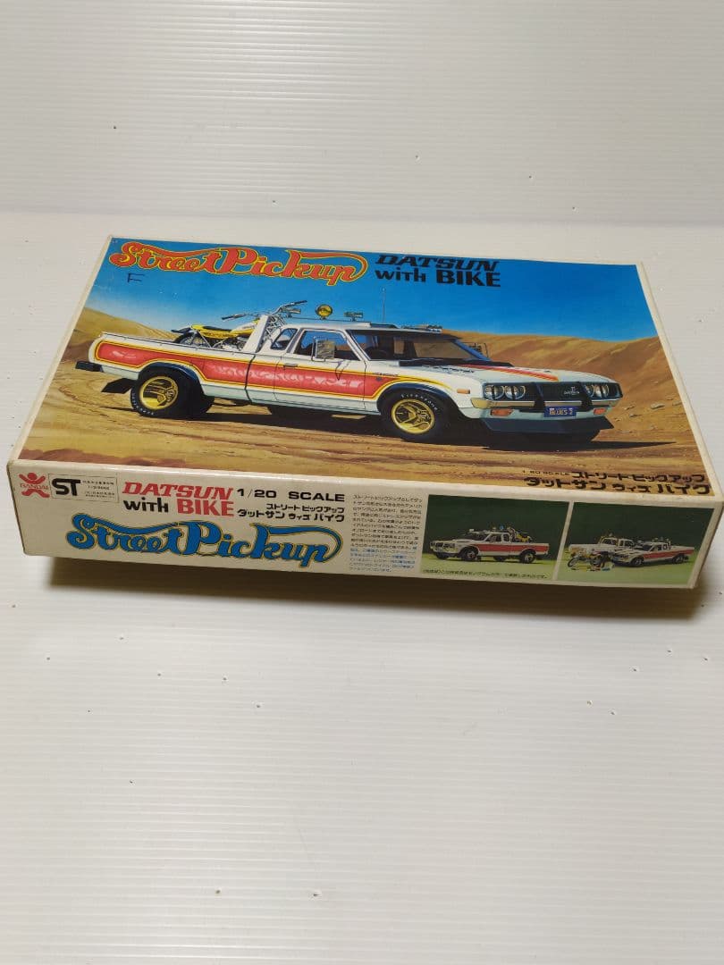 バンダイ ダットサン ウィズ バイク  1/20   新品未使用品