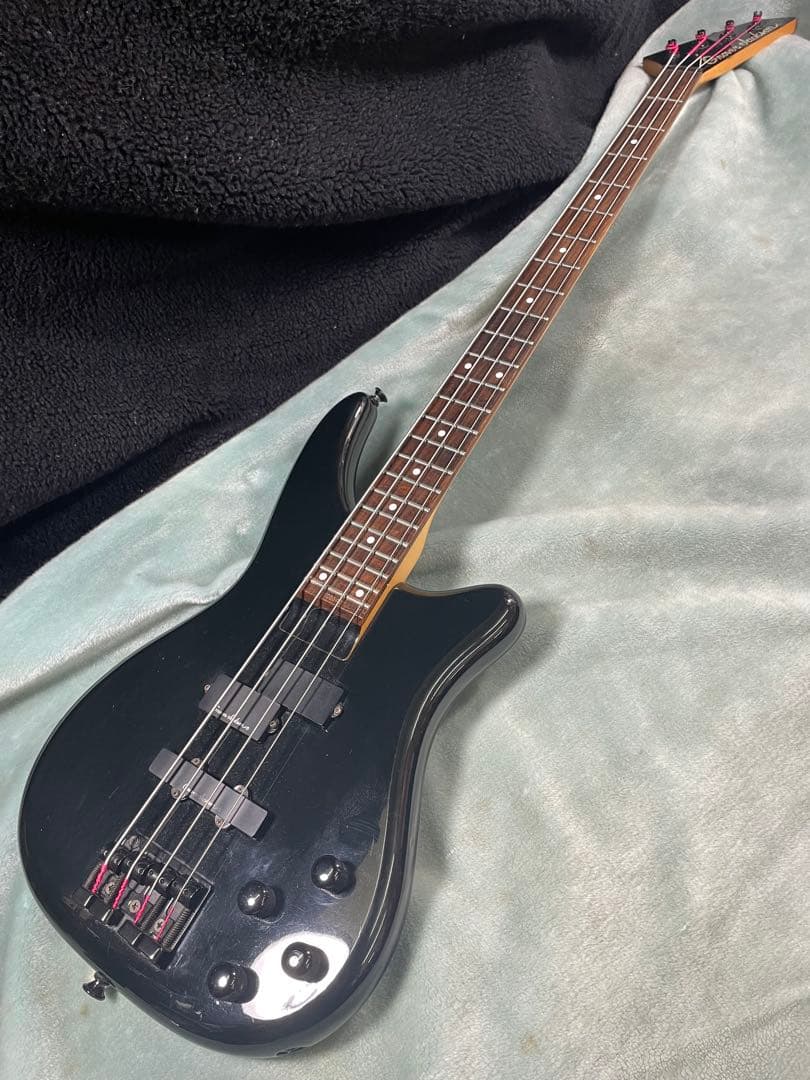 グローバー　ジャクソン　アクティブベース