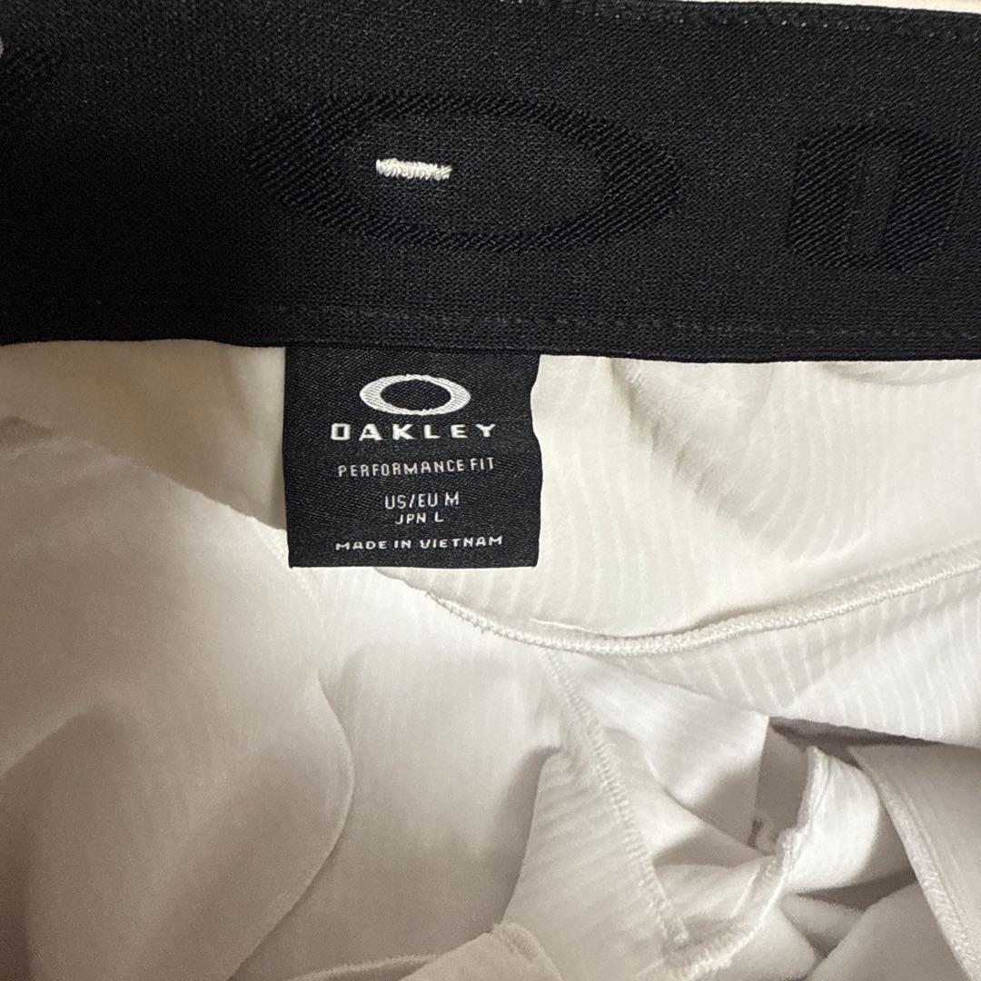 防寒対策に！OAKLEY フード付き裏地ベロア上下 ホワイト