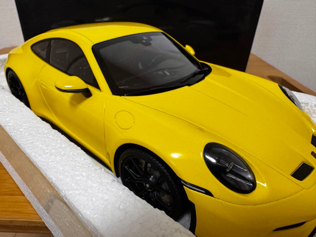 【MINICHAMPS】Porsche911GT3 Touring YELLOW