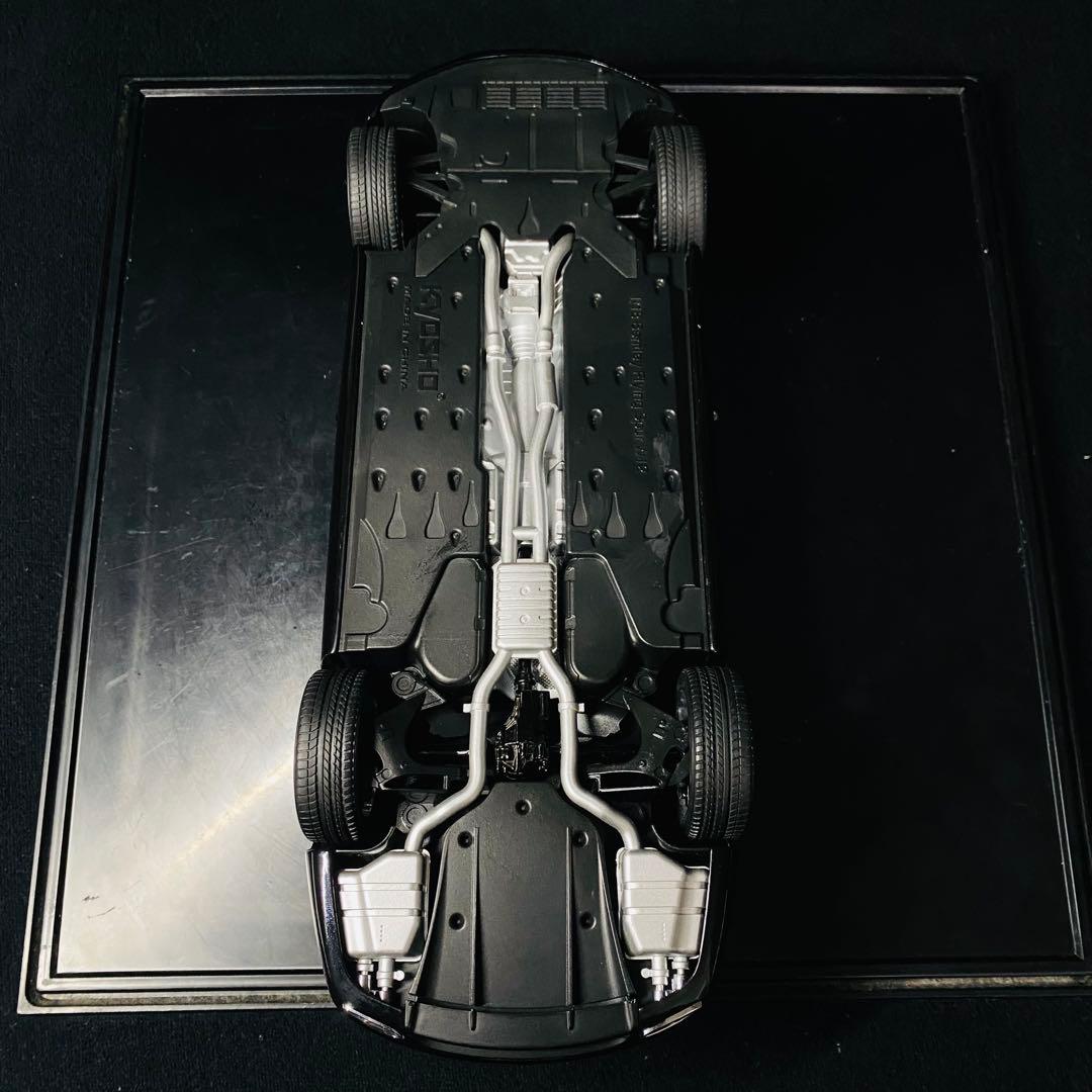 京商 1/18 ベントレー フライングスパー W12