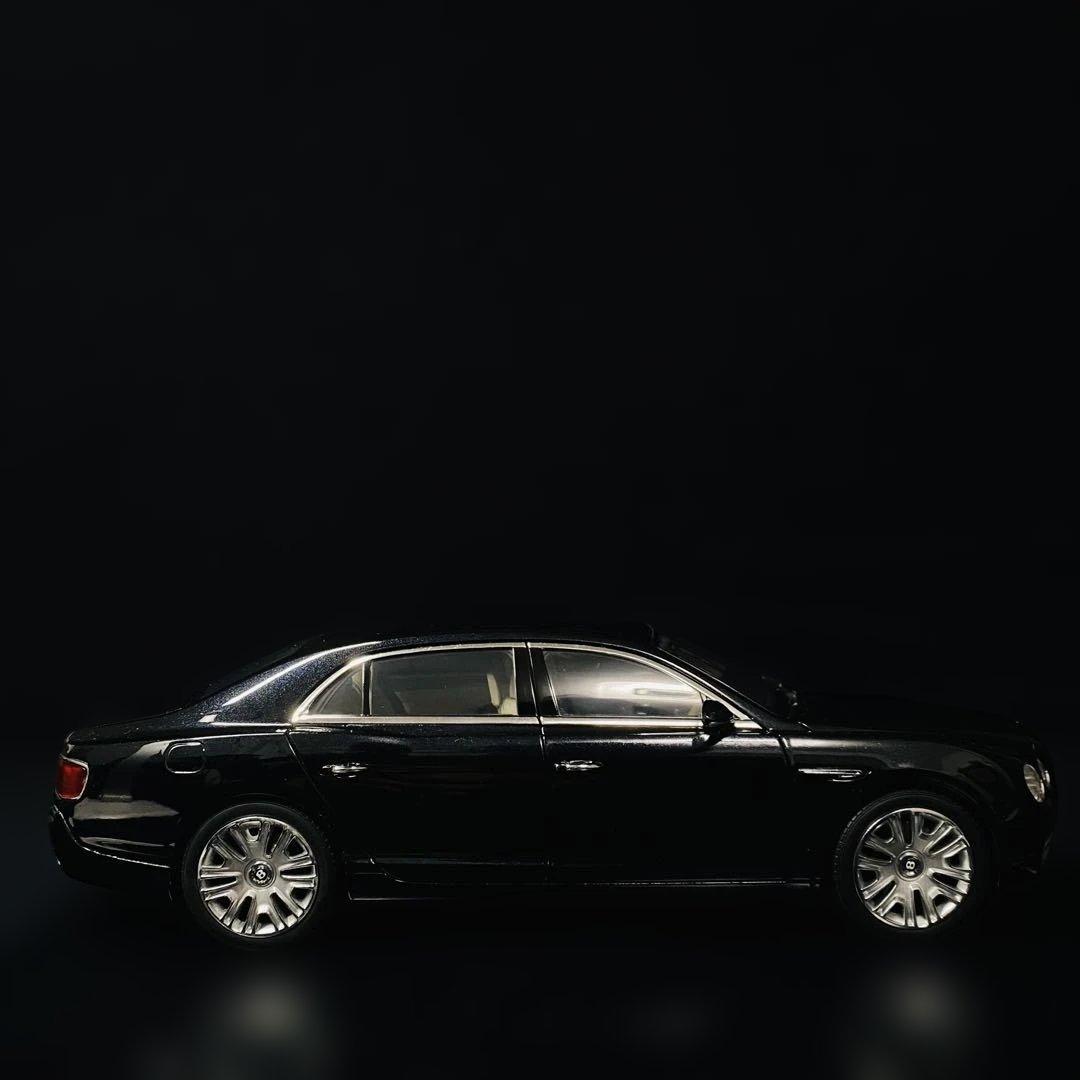 京商 1/18 ベントレー フライングスパー W12