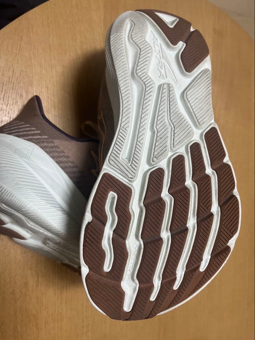 ウォーキング・ランニングウェア ALTRAEXPERIENCE FLOWWOMENS Description