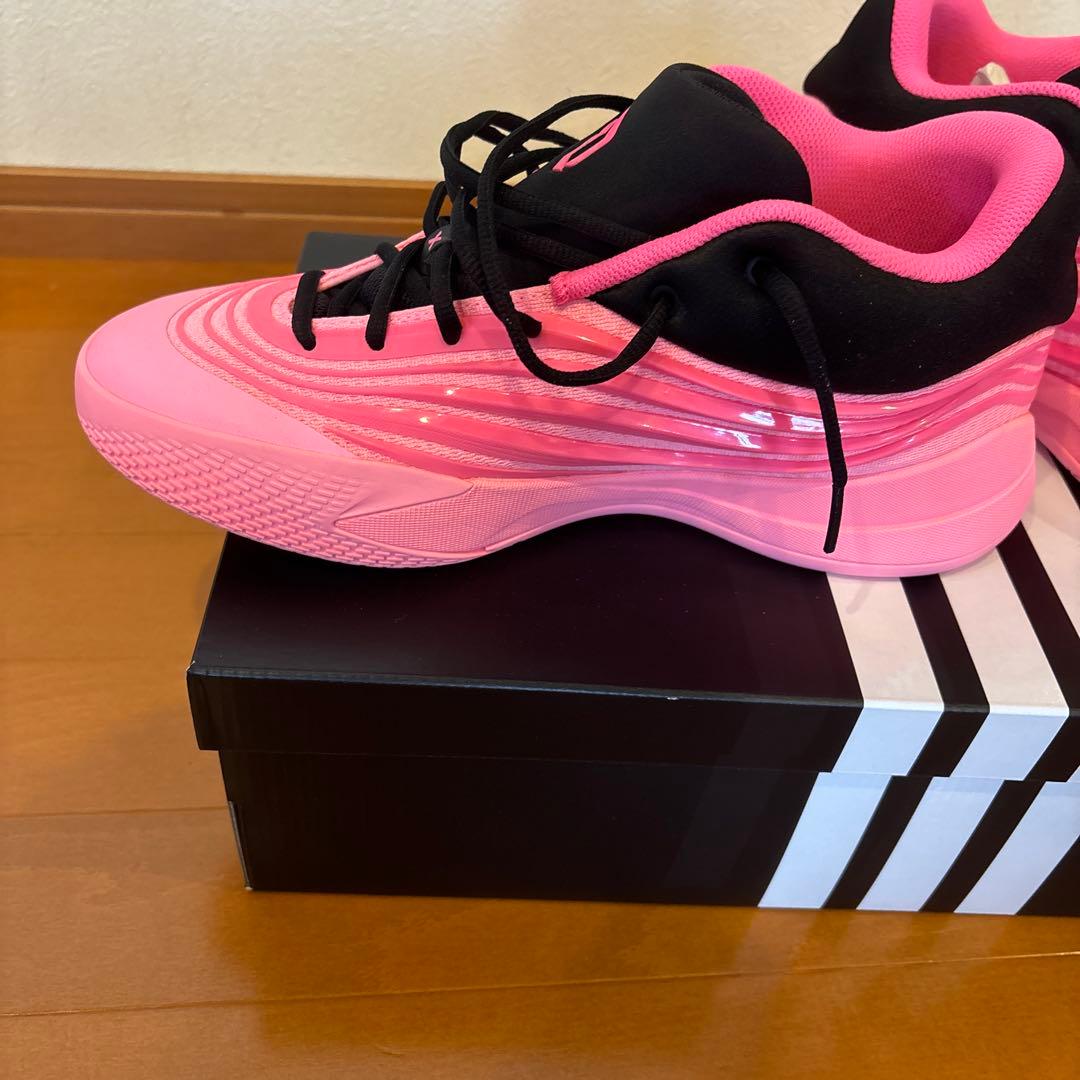 バスケットボールシューズ　adidas デイムX ピンク