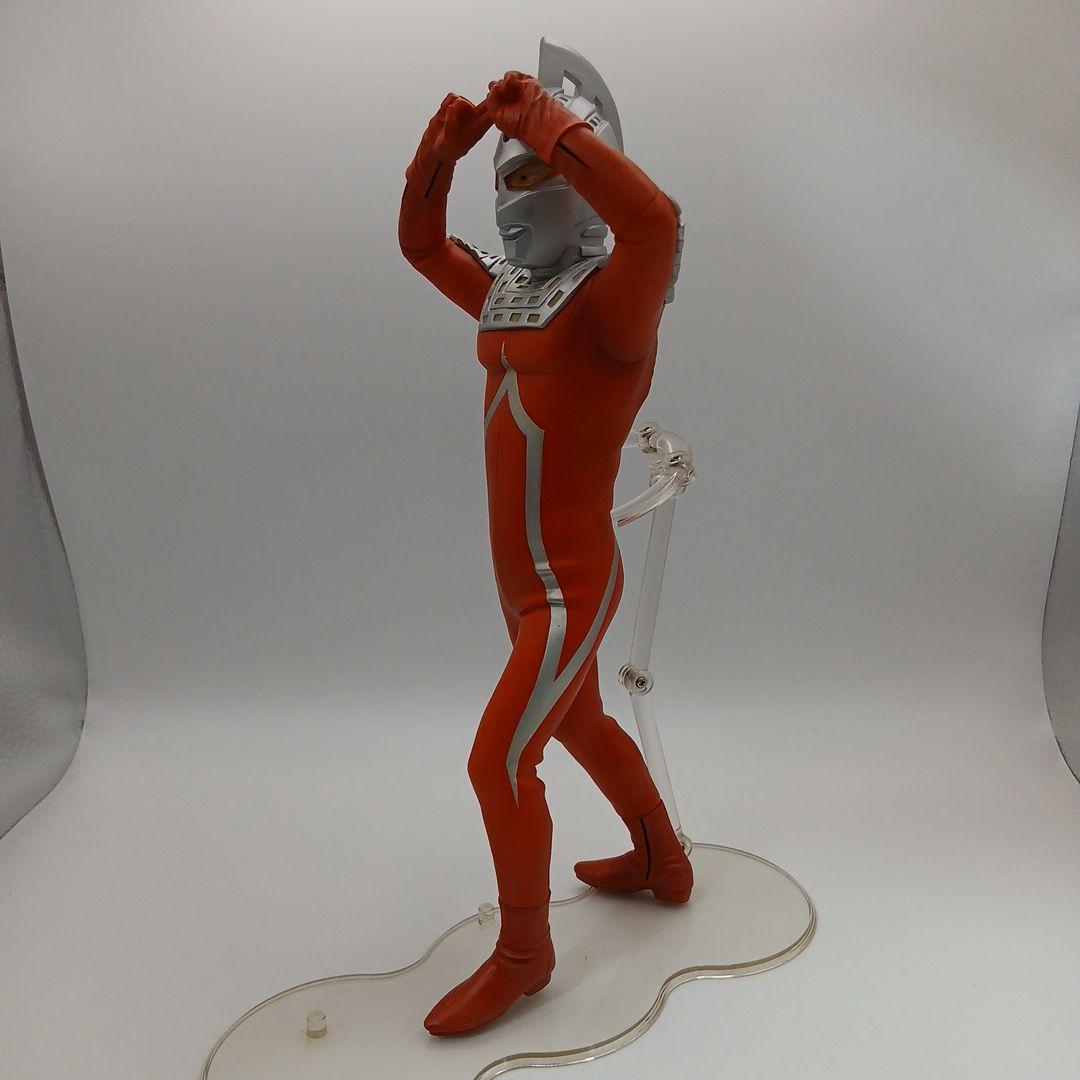ウルトラマンセブン　ソフビ　フィギュア　大怪獣シリーズ　エメリウム光線ポーズ