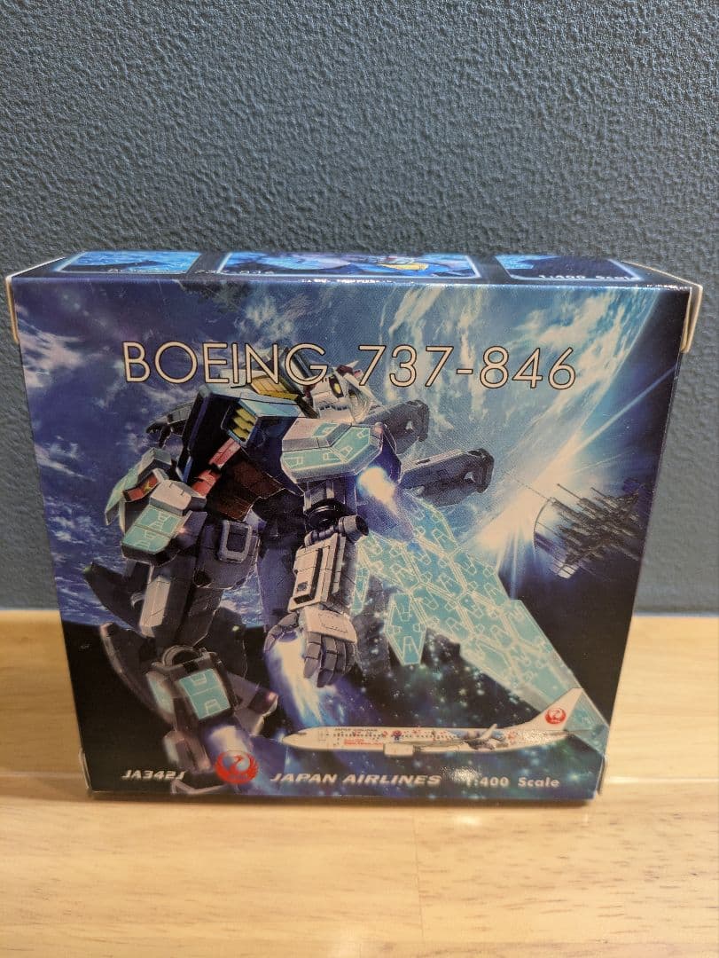 日本航空 B737-800 ミャクミャク・ガンダムJET