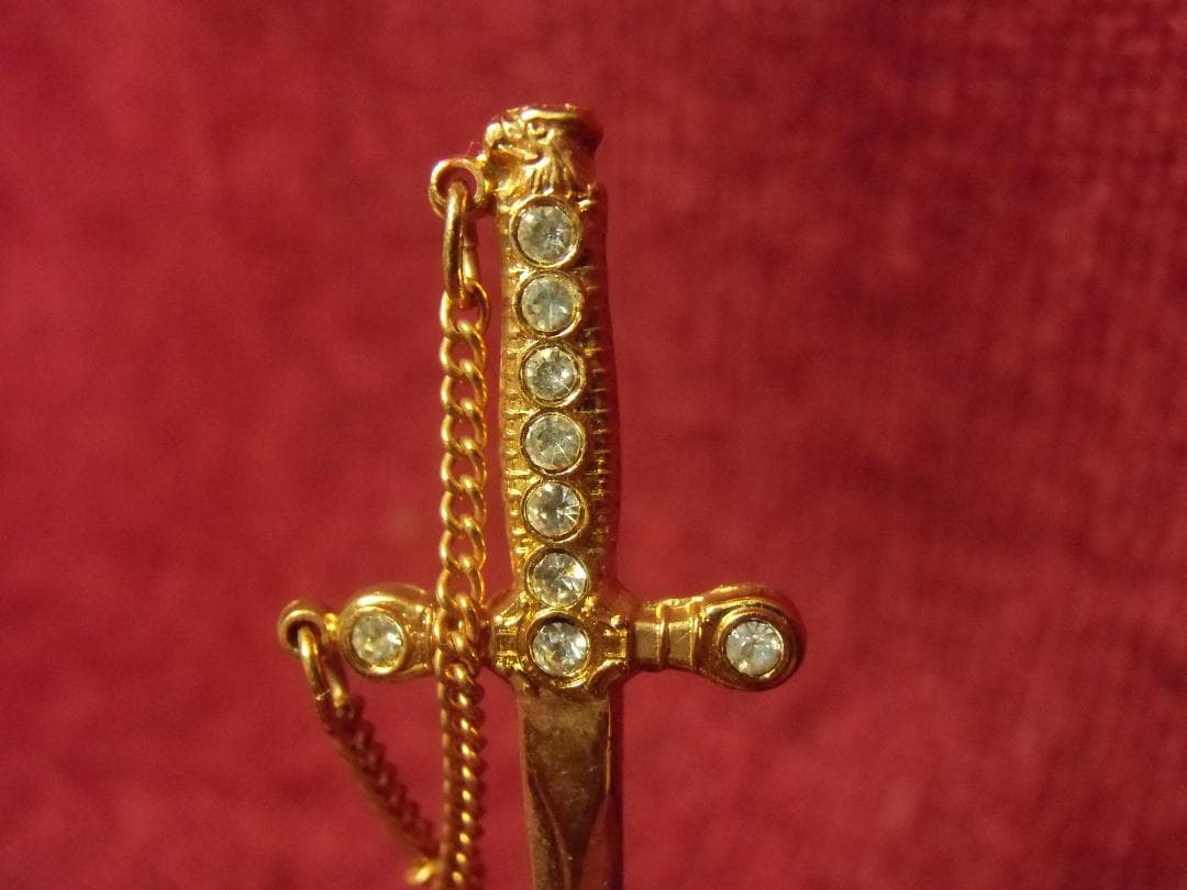 ★アメリカ軍＊海軍＊ＲＳ付きイーグルヘッド・サーベルブローチ/ハットピン（実物）