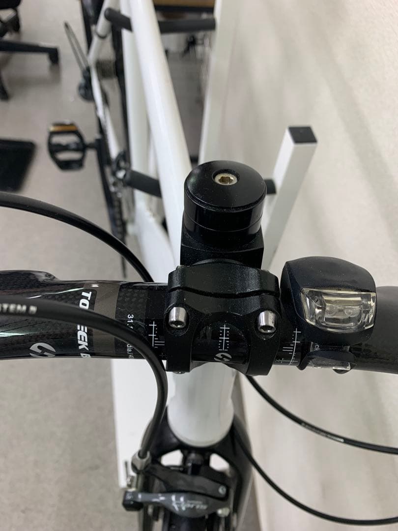 美品ロードバイク Shimano Claris搭載 未使用 室内保管 スタンド付