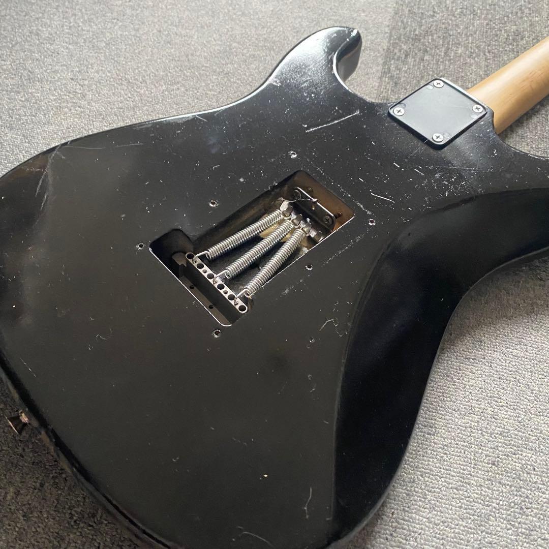 ストラトキャスター F社ロゴ ドット バディガイシグ コンポーネントギター