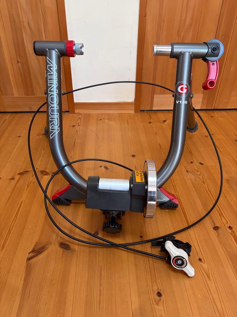 [美品]MINOURA V130 固定ローラー台