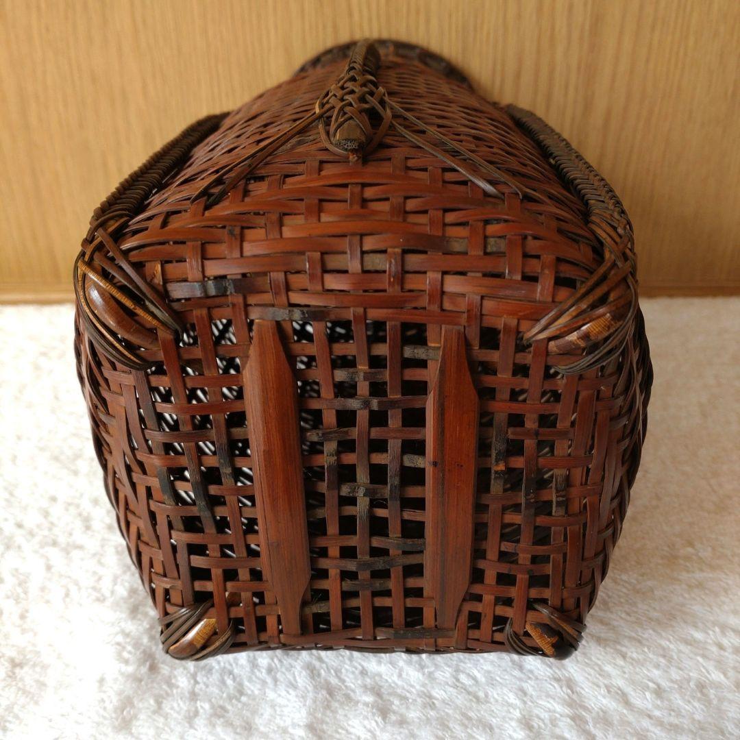 花入　唐物写　耳付籠花入　竹阿弥（森田新太郎）造　共箱　天然竹製