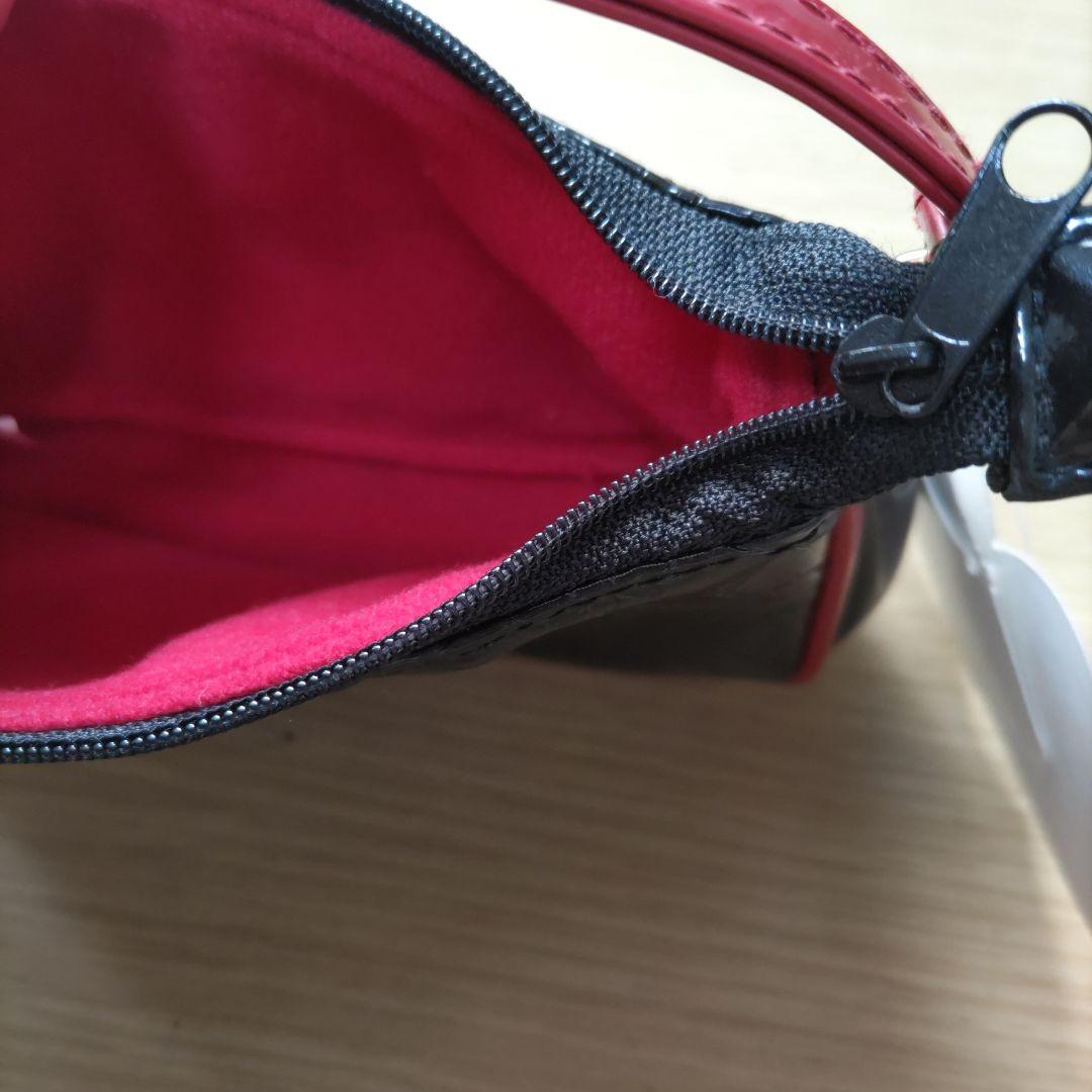 ハローキティ／Momoberry Exclusive／タグ付き／サンリオポーチ