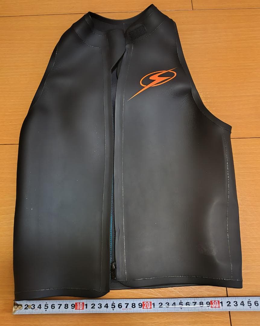 ウェットスーツ　トライアスロン