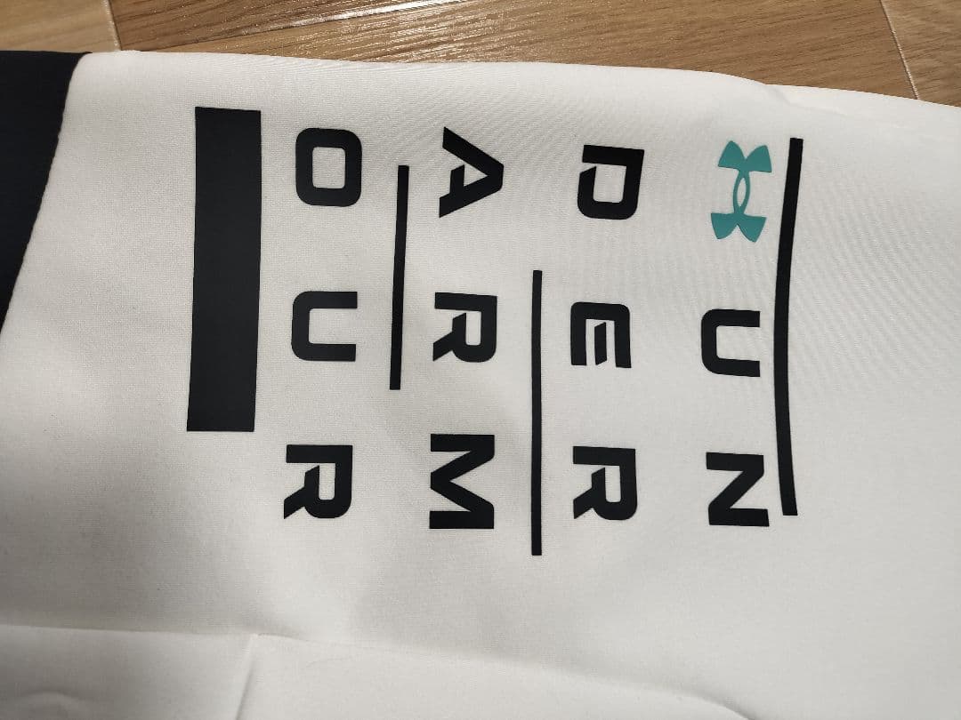 UNDER ARMOURのUAハイブリッド ニットジャケット上下　新庄監督モデル