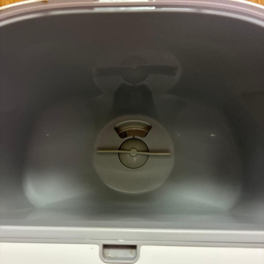 最終お値下げ❗️カリカリマシーンV2C スマホ連動型自動給餌器