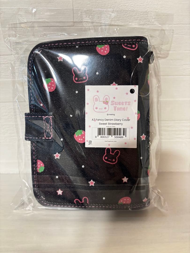 おまけ付き★mering デニムバインダー　ストロベリー　新品未使用　シール帳