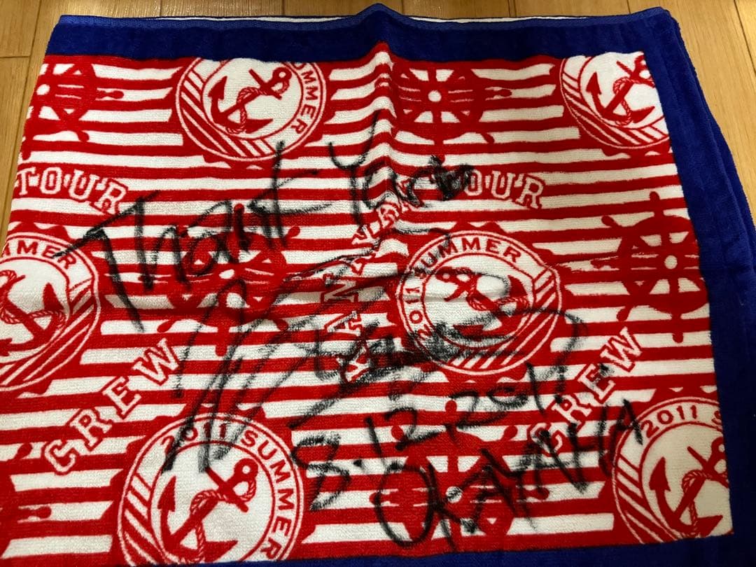 ム*ん様 西野カナ　サイン付きタオル