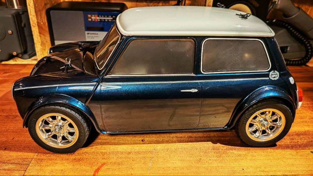 タミヤラジコン　ミニクーパーレーシング　特注色プロ塗装　アルミホイール装着