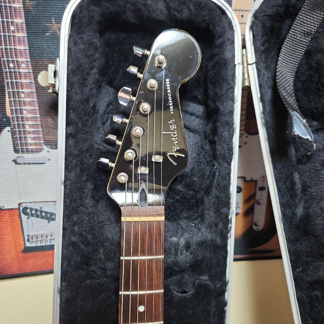 Squier by Fender ストラトキャスタータバコサンバースト