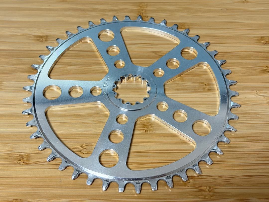 White Industries TSR チェーンリング 46T シルバー