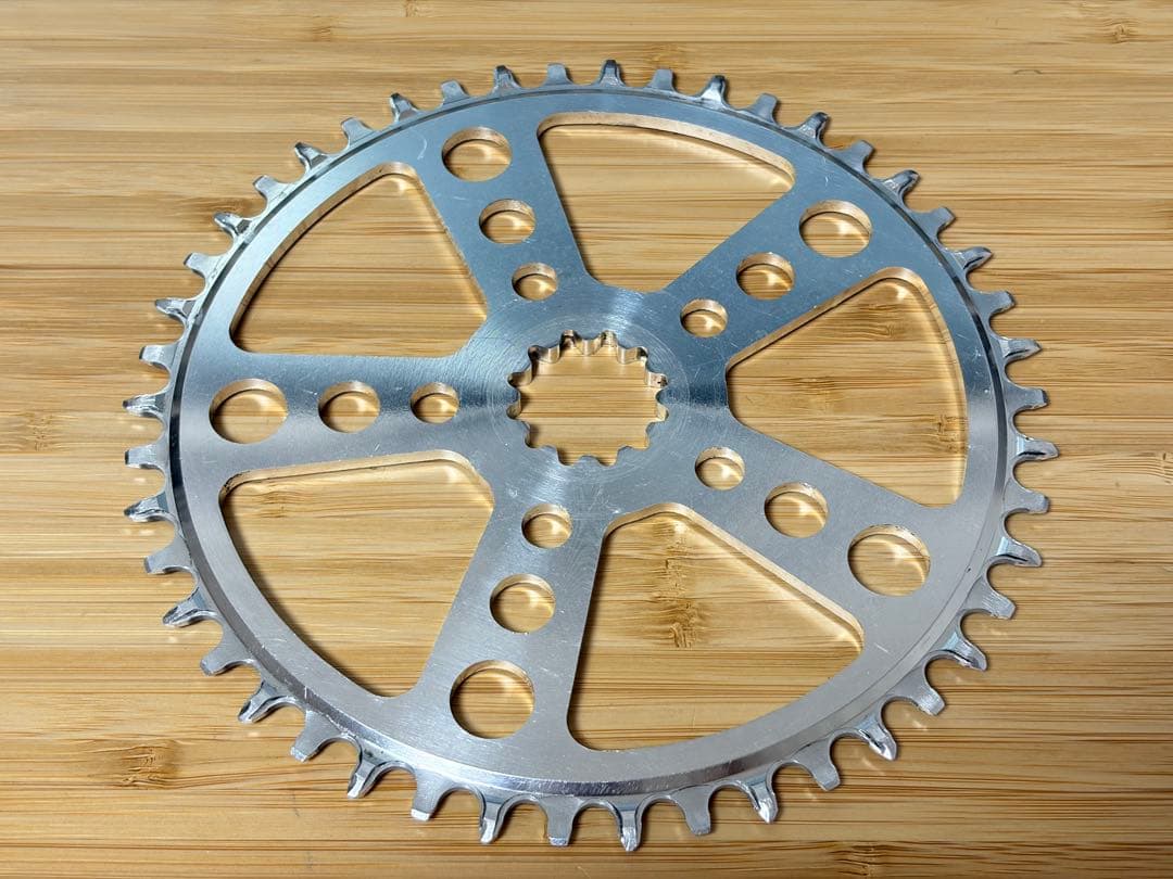 White Industries TSR チェーンリング 46T シルバー