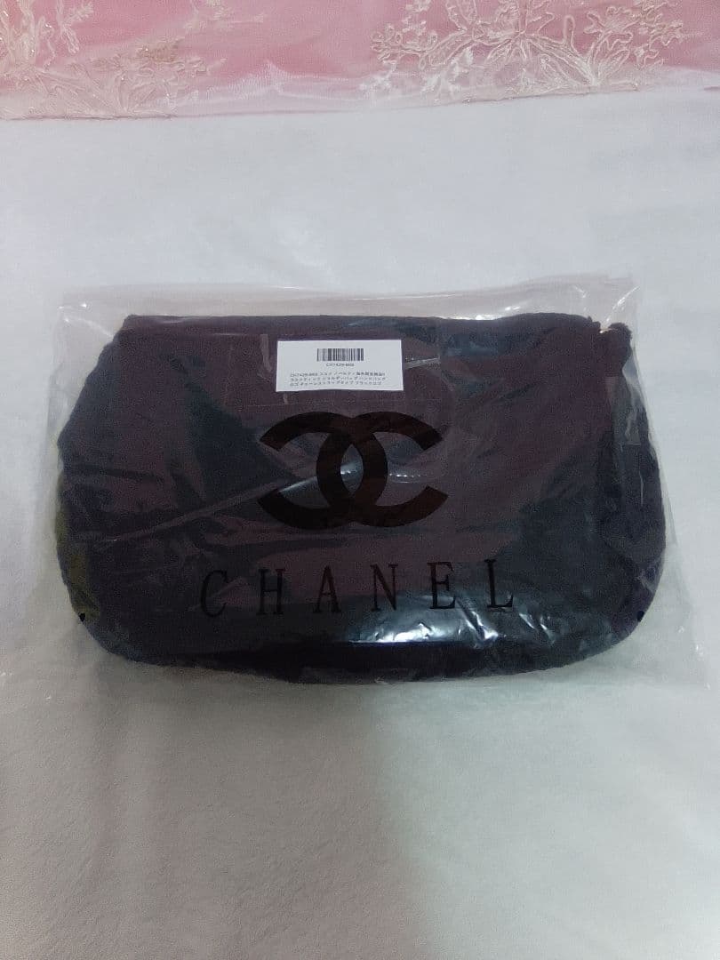 CHANEL ノベルティ ブラックショルダーバッグ ブラックロゴ付き