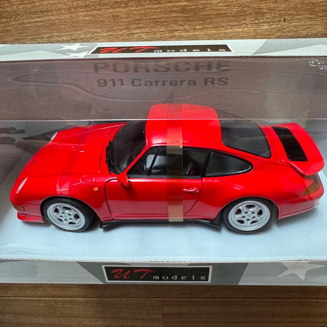 未使用品　レア！UTモデルズ 1/18 ポルシェ911カレラRS 赤