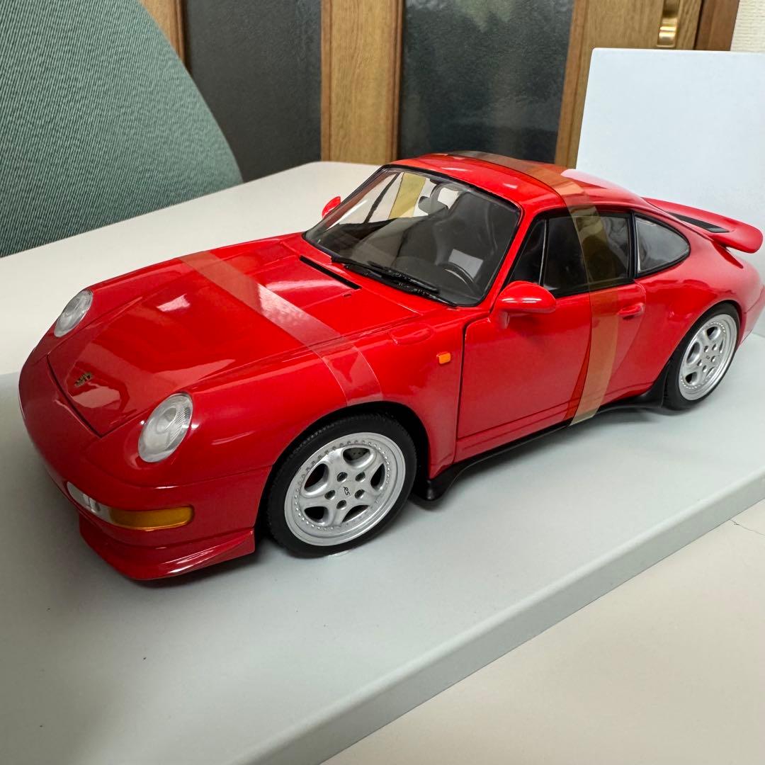 未使用品　レア！UTモデルズ 1/18 ポルシェ911カレラRS 赤