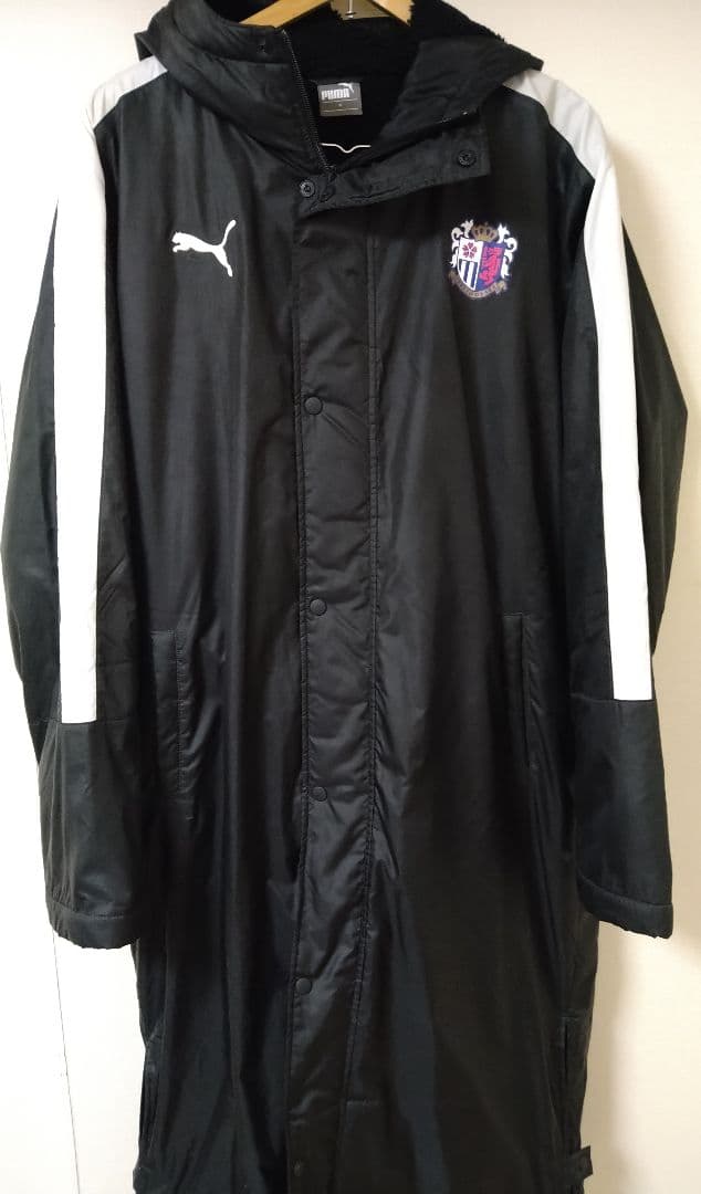 セレッソ大阪ベンチコート　2