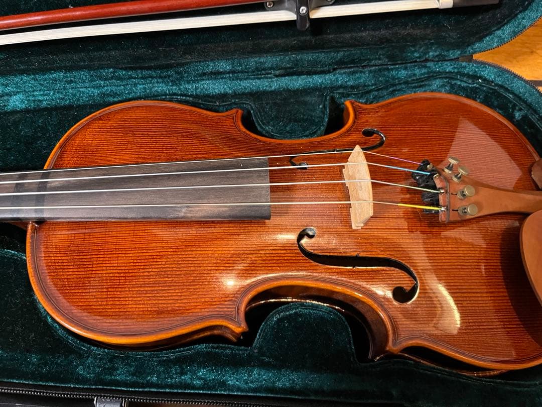 バイオリン 4/4サイズ ケース・弓・肩当て付