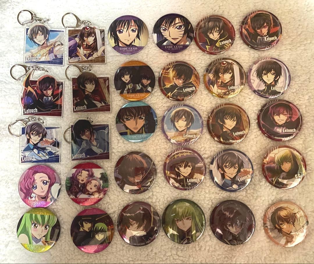 【5日までオークション開始値下】コードギアス 缶バッジ アクキー まとめ売り