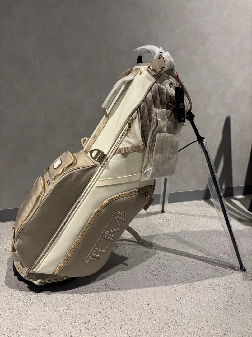 TUMI キャディバッグ ホワイト/ベージュ