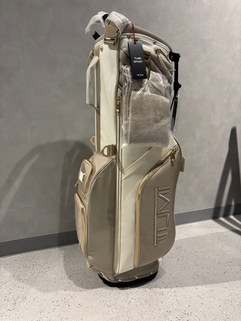 TUMI キャディバッグ ホワイト/ベージュ