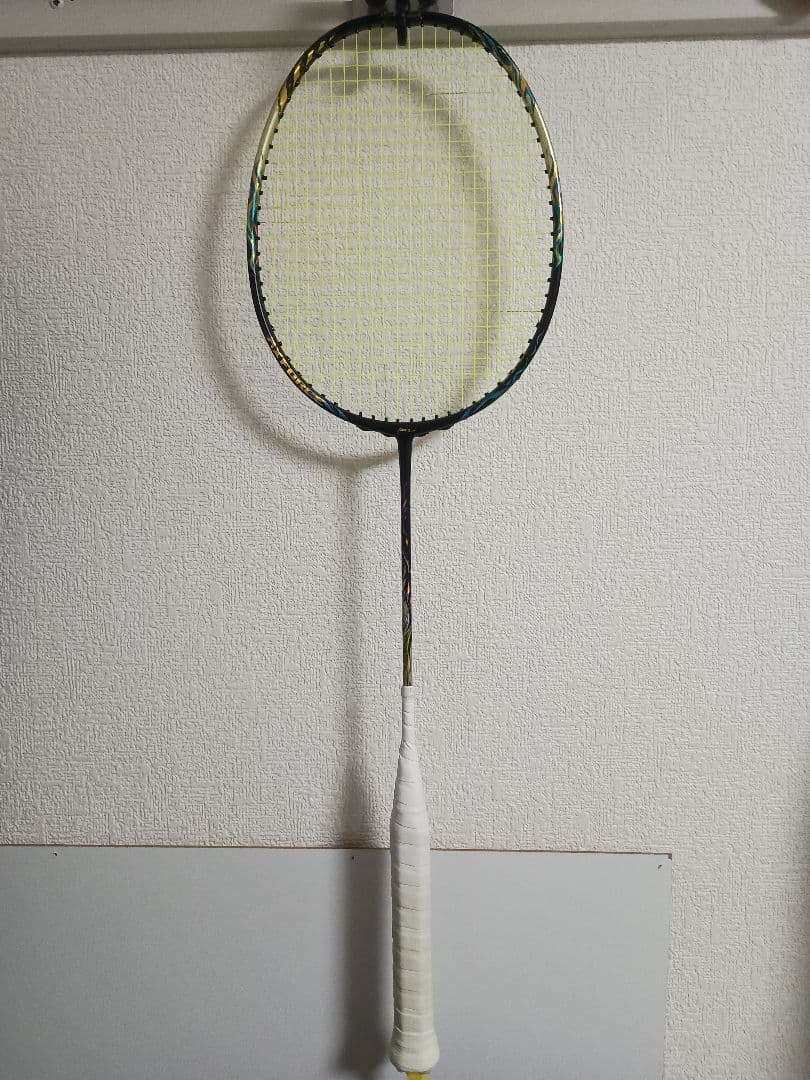 LI-NING AXFORCE100 4UG5 ガット張り立て