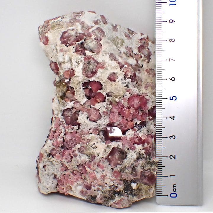 【メキシコ/シエラ・デ・クルセス鉱山産】ピンクグロッシュラーガーネット