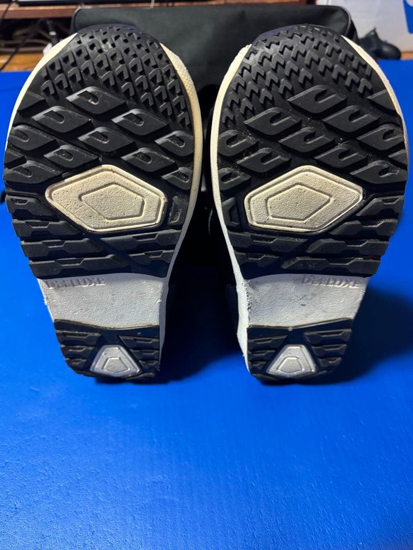 DEELUXE EMPIRE27.5cm ディーラックス　スノボードブーツ