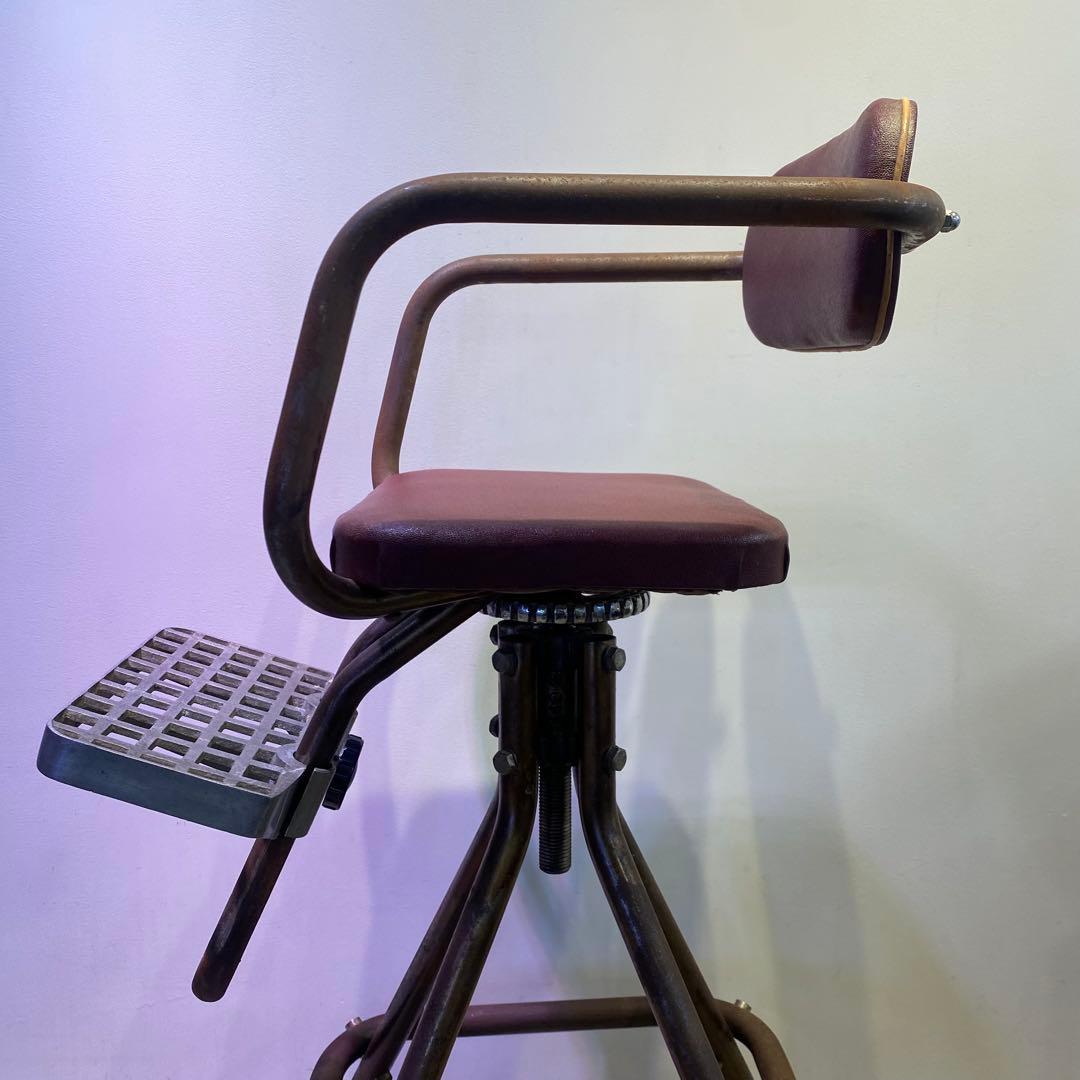 回転式ハイチェア カウンターチェア ディスプレイ 座面小さめ