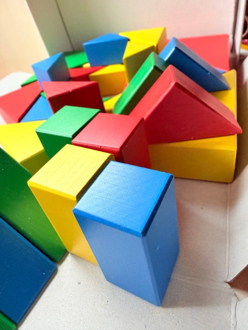 ジーナ社　4＋　積み木