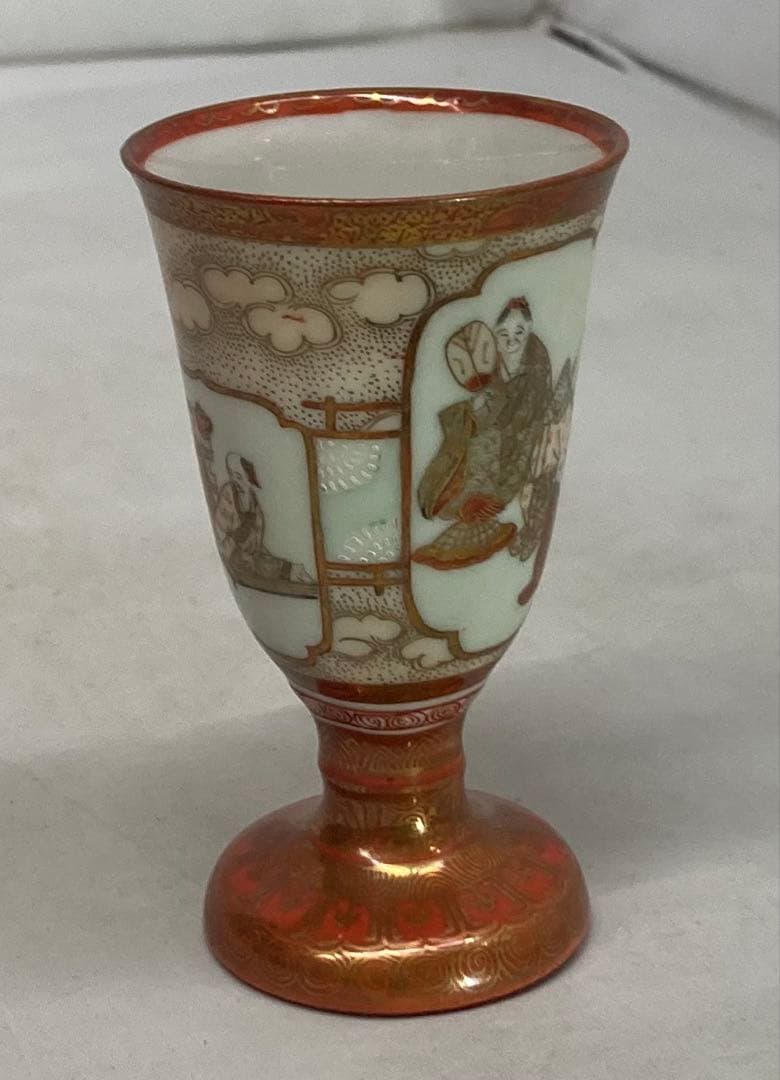 B548s「赤絵金彩馬上盃　2個」 大日本九谷製　内側山水絵　酒器　明治時代