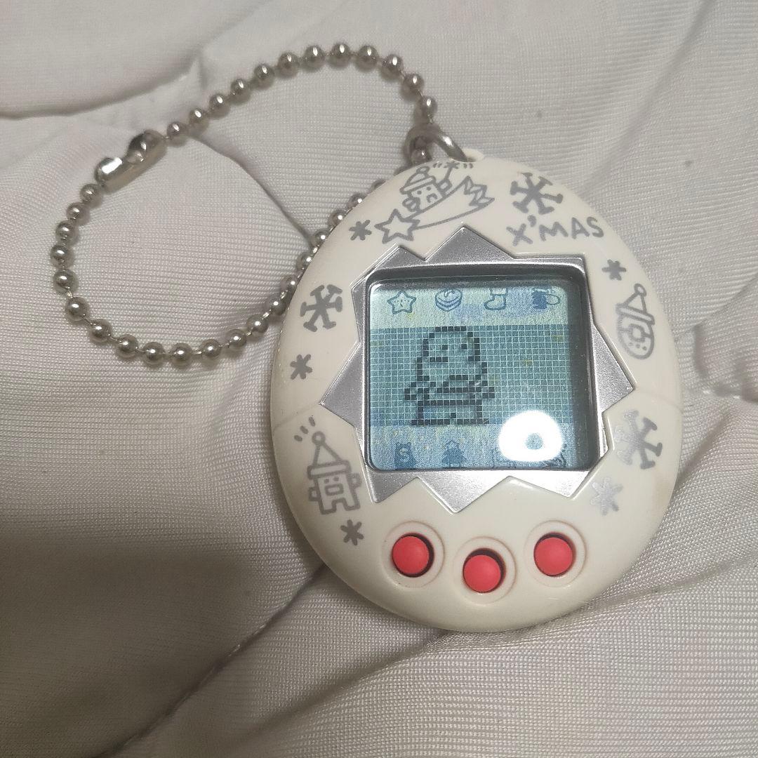 サンタクロっちのたまごっち ホワイト