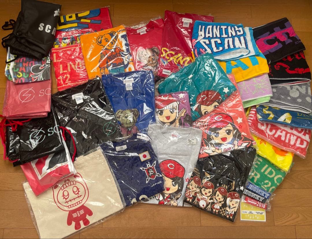 ど*ん様 SCANDAL グッズまとめ売り　タオル　Tシャツ　他　美品・ほぼ新品