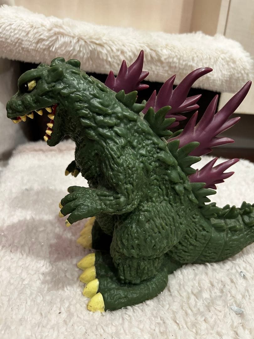 非売品　トヨタカローラ店限定　ゴジラ貯金箱