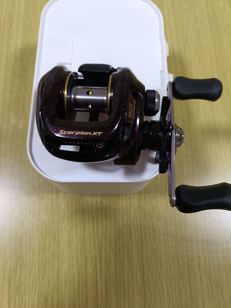 Scorpion XT 1501 ベイトリール　左巻き