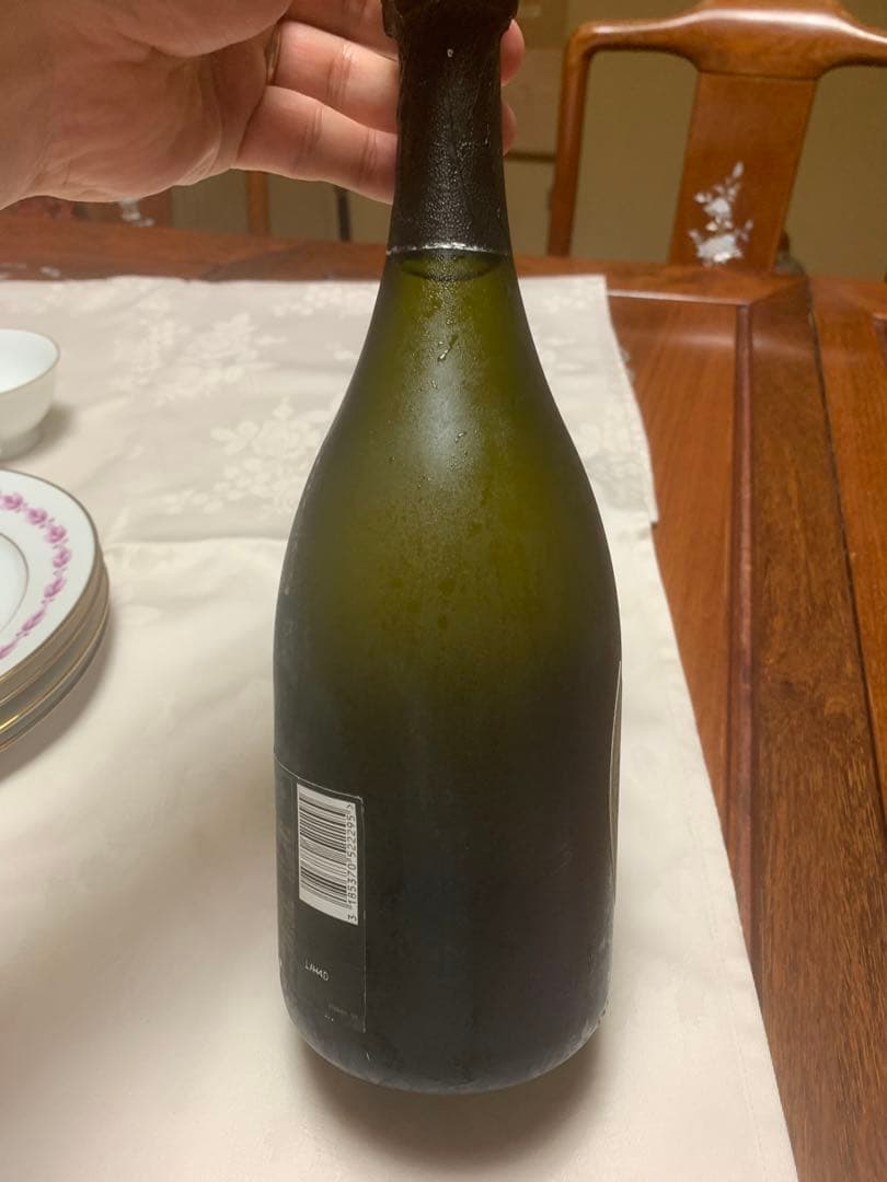 ルビ　ドン・ペリニヨン シャンパン 2004年