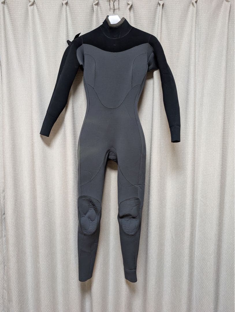 The RLM Rubber(アールエルエム)3mmフルスーツ レディースMS