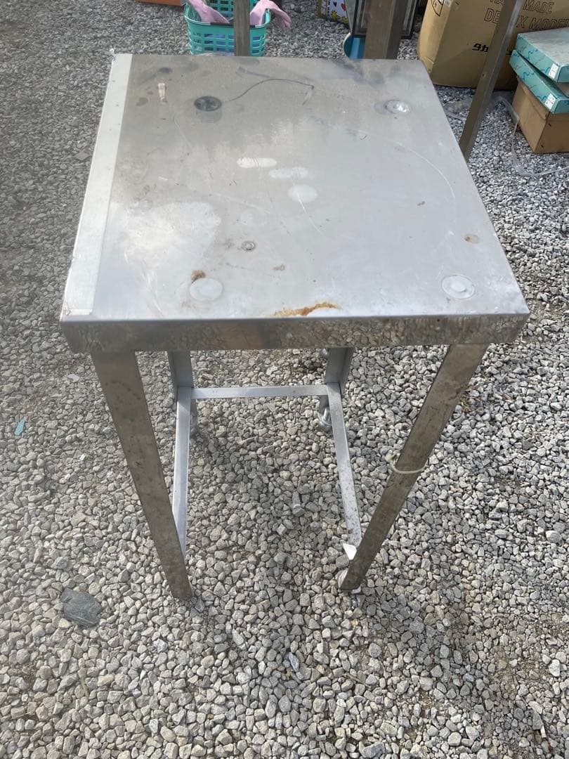 【送料込み】￼ステンレス製　作業台高さ88 × 40 × 45cm