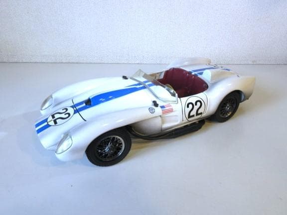 特価 Hot Wheels 1/18 フェラーリ 250 Testa Rossa