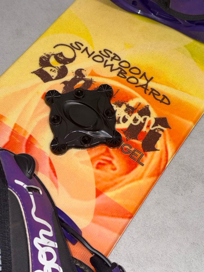 【2点セット】Spoon スノーボード 120cmとバインディングセット