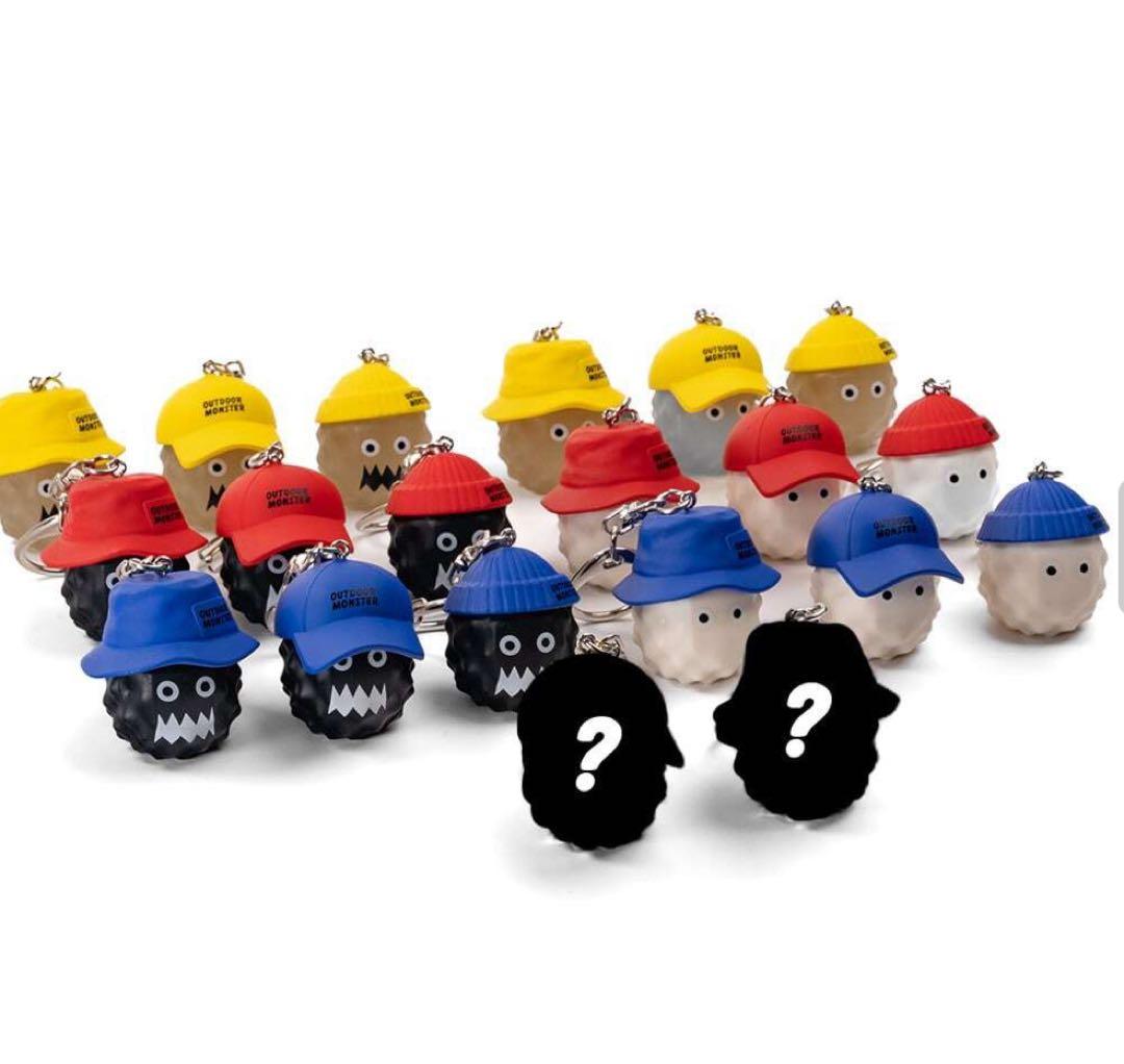 アウトドア　モンスター　マスコットキーホルダー　10個